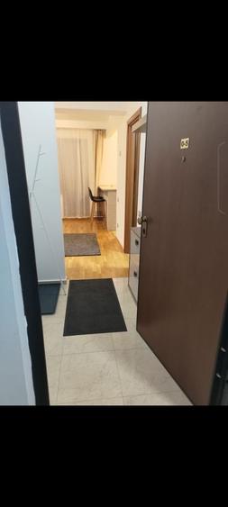 Garsonieră decomandată în Băneasa