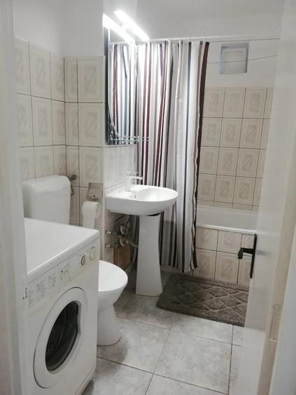 Apartament cu 2 camere semidecomandat în Democrației