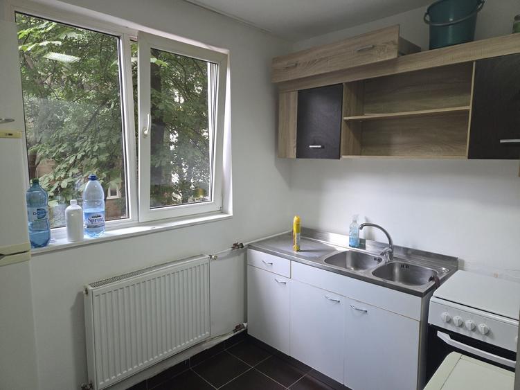Inchiriez garsoniera confort 1 Pret 230 eu negociabil - 4