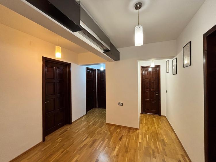 Apartament cu 3 camere decomandat în Cartierul Traian