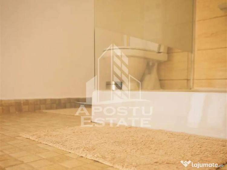 Casă cu 7 camere cu Teren 22000 Mp în Târsa