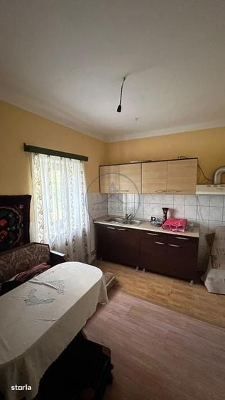 Casă cu 4 camere în Dumitra