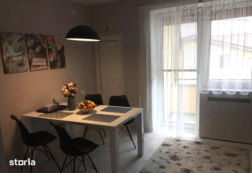 Apartament cu 4 camere, mobilat în Central