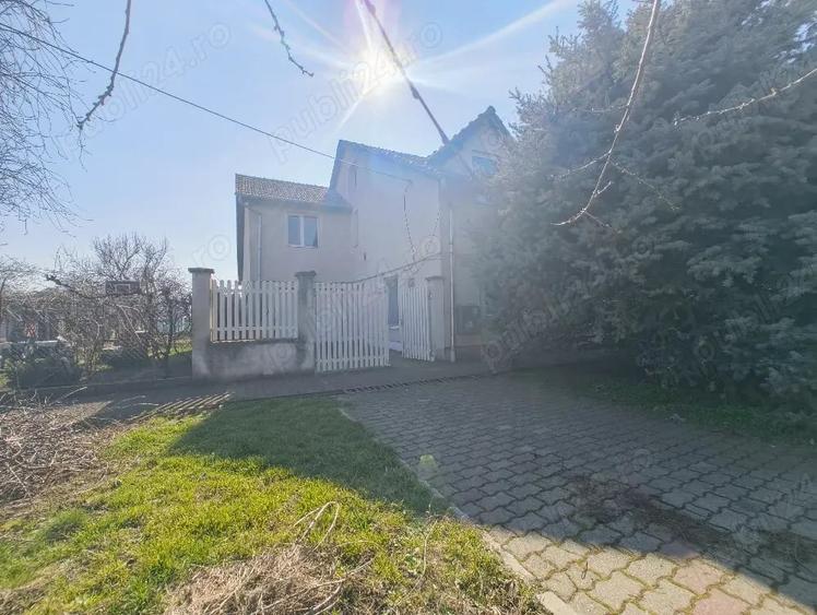 Casă cu Teren 500 Mp în Central