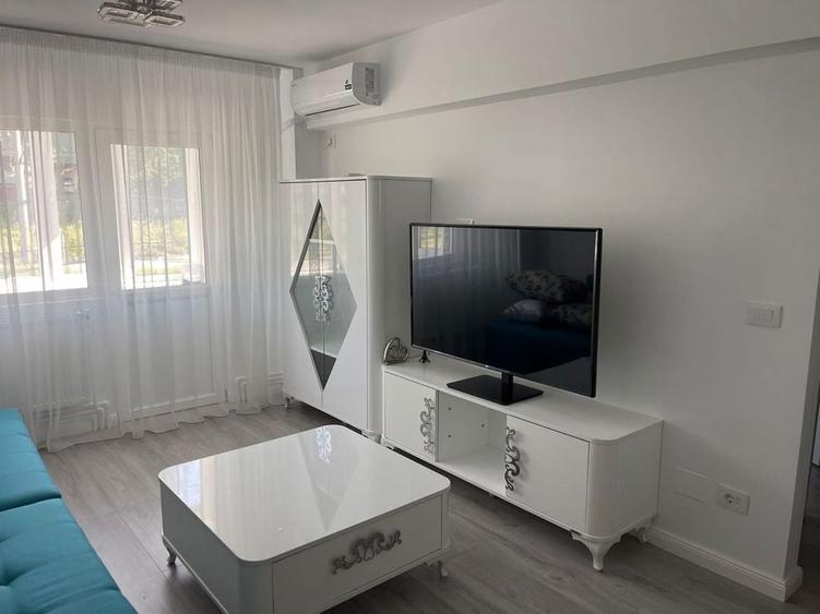 Apartament cu 2 camere în Coman