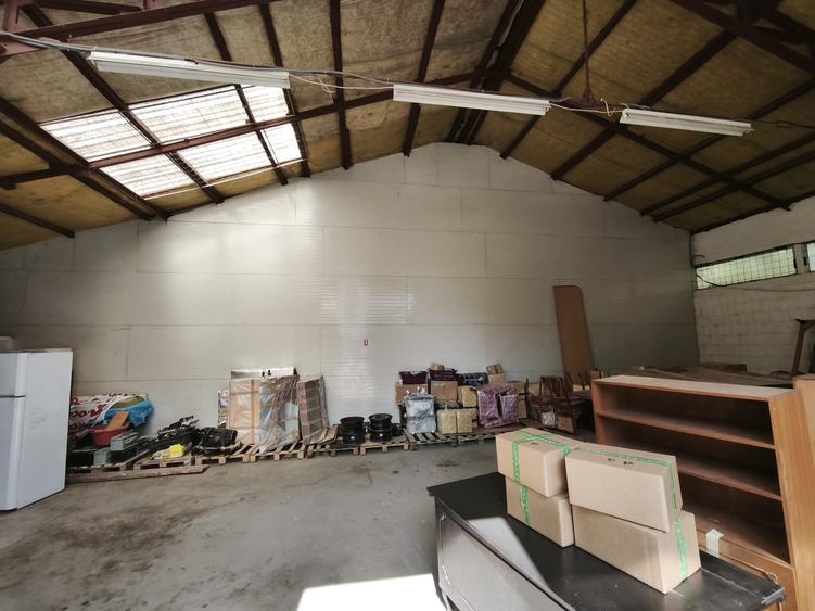 Spațiu industrial, de 153 mp, în Exterior Est