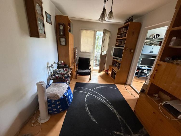 Apartament cu 3 camere în Spitalul Județean