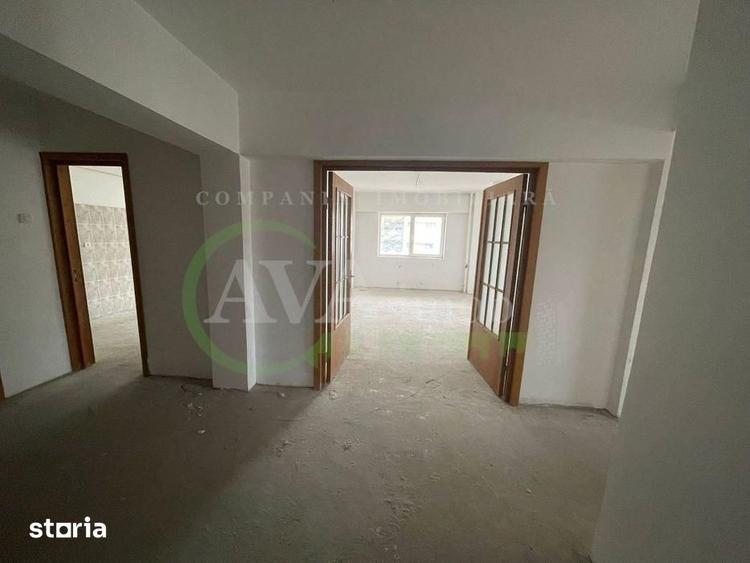 Apartament 3 camere decomandate, 92 mp Zona Central | Etaj 1 - 11