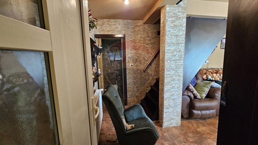 Casă individuală cu 3 camere cu Teren 4456 Mp în Dorna-Arini
