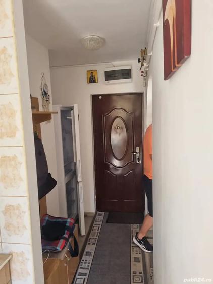 Apartament cu 2 camere decomandat în Neptun