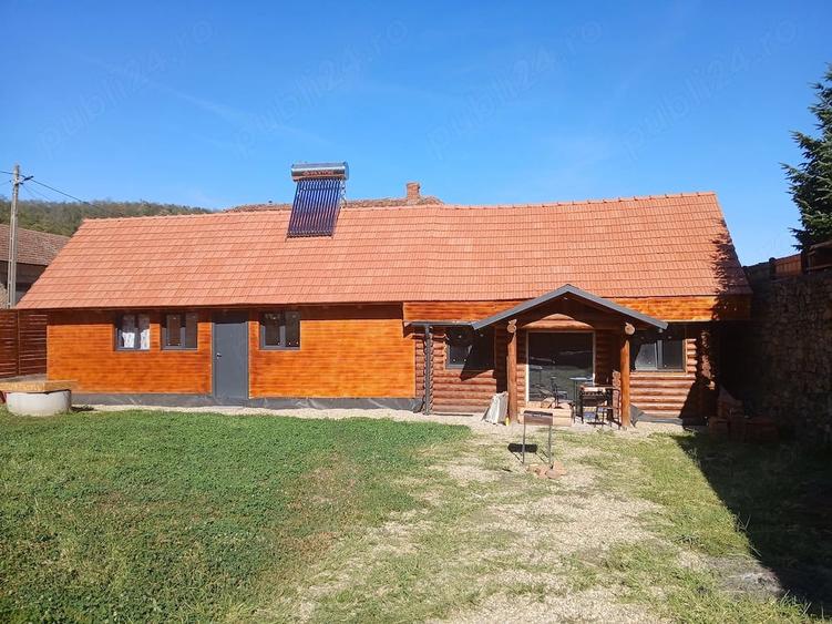 Casă cu Teren 400 Mp în Gârliște