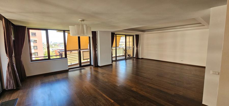 Apartament cu 4 camere decomandat, mobilat în Barbu Văcărescu