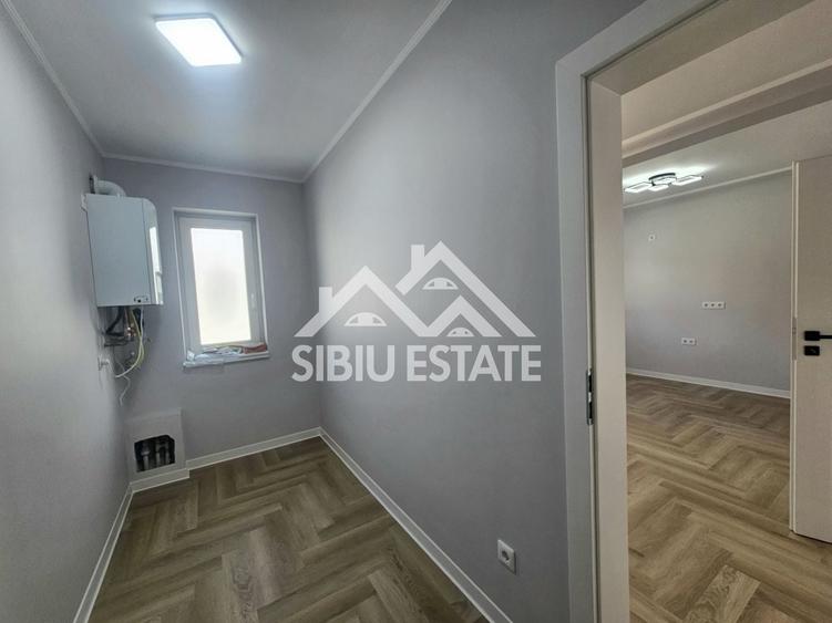 Casă individuală cu 5 camere cu Canalizare în Șelimbăr