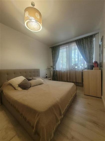 Apartament cu 2 camere decomandat în Republica