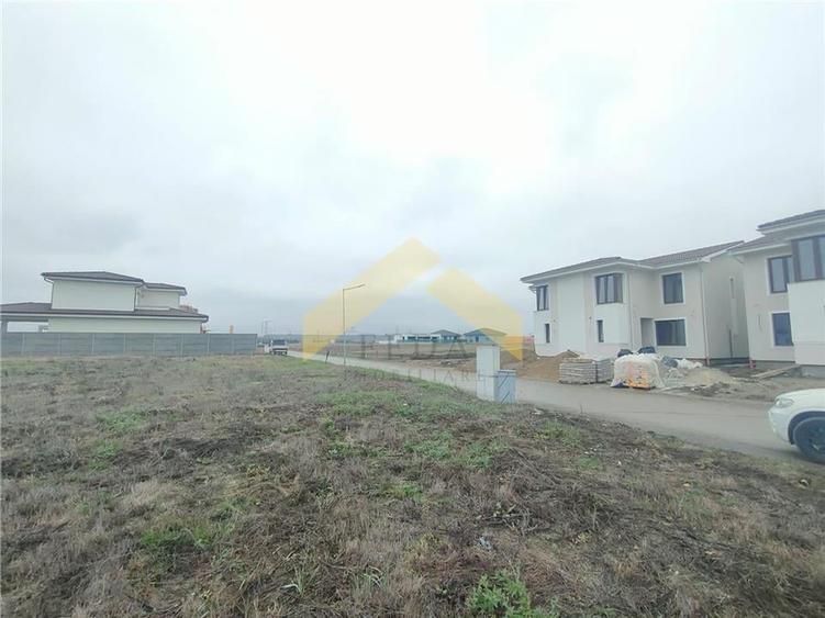 Teren Construcții intravilan de 746 mp, în Vladimirescu