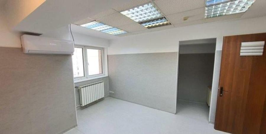 Spațiu comercial, de 525 mp, în P-ța Unirii
