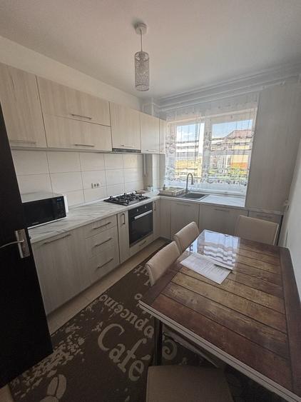 Apartament cu 2 camere decomandat în Sânpetru