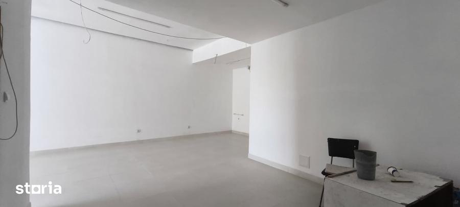 Spațiu comercial, de 86 mp, în Gării