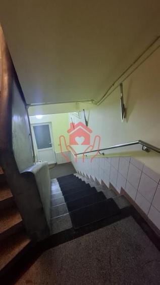 GARA DE NORD (Spitalul Witting)- 2 apartamente, 6 camere, vila solida renovata! - 34