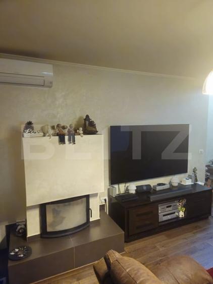Casă individuală cu 6 camere cu Teren 1170 Mp în Exterior Sud