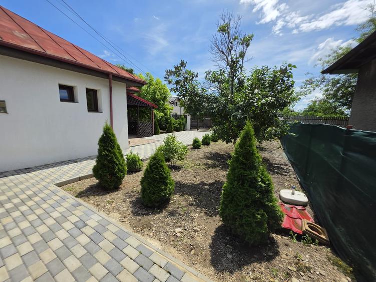 Casă renovată cu 6 camere, teren 557 mp – Berceni, Prahova - 28