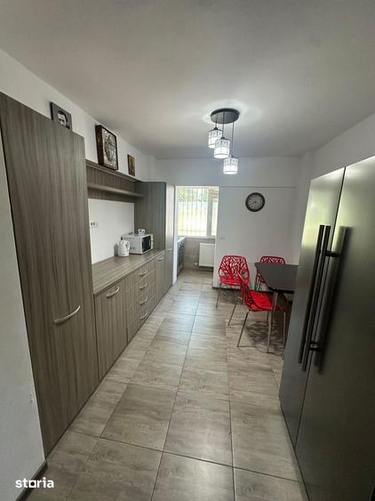 Apartament cu 2 camere, mobilat în Stadion