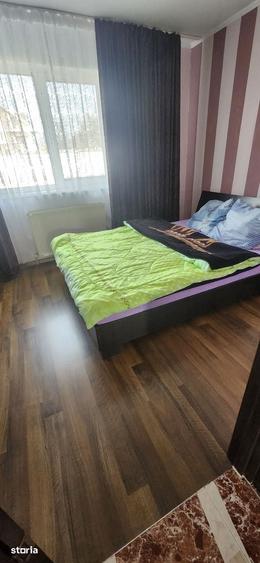 Casă cu 6 camere cu Teren 3160 Mp în Central