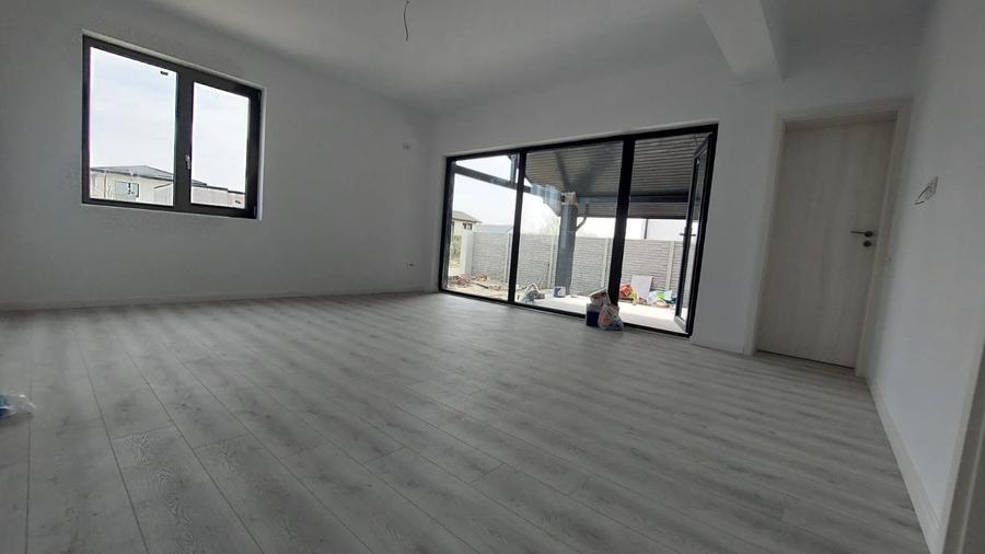 Casă individuală cu 4 camere cu Teren 450 Mp în Prelungirea Ghencea