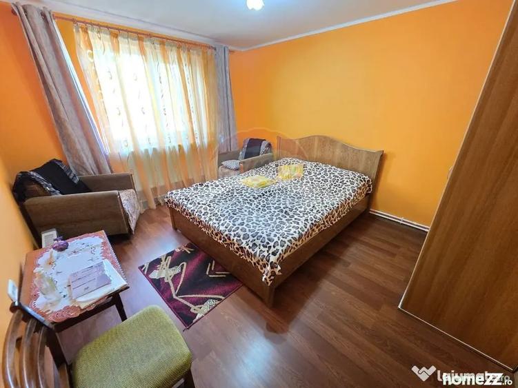 Casă cu 4 camere cu Teren 3405 Mp în Suraia