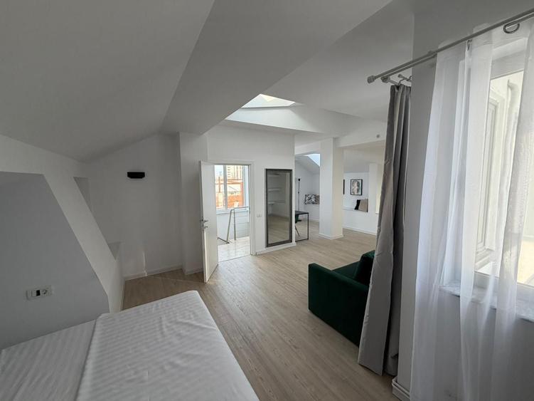 Apartament cu 4 camere decomandat, mobilat în Cotroceni