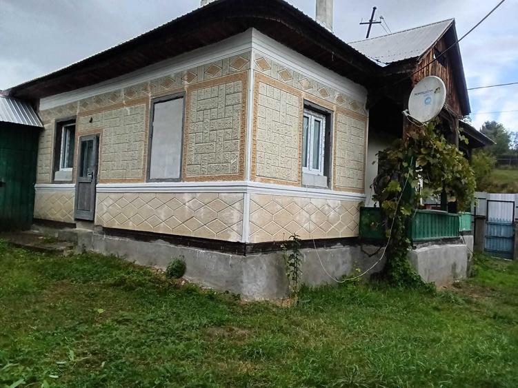 Casă cu 4 camere în Vizantea Mănăstirească