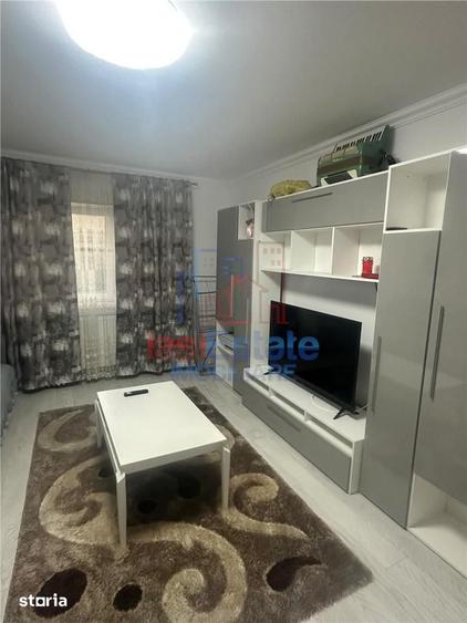 Apartament cu 3 camere decomandat în Canta
