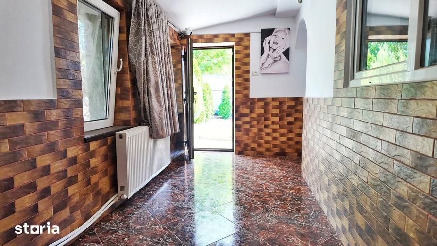 Casă cu 3 camere cu Teren 400 Mp în Central