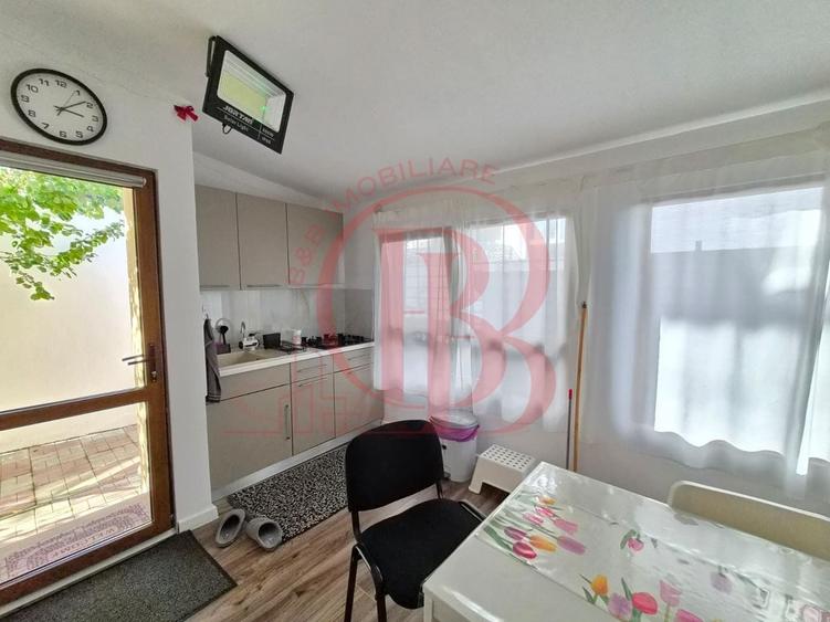 Duplex cu 4 camere cu Canalizare în Theodor Pallady