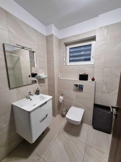 Apartament cu 2 camere semidecomandat, mobilat în Gheorgheni