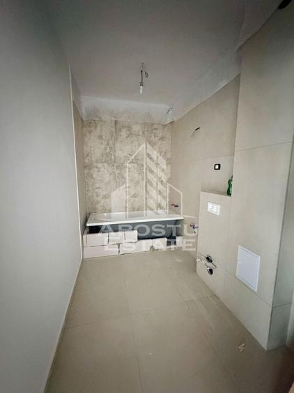 Apartament cu 2 camere semidecomandat în Giroc