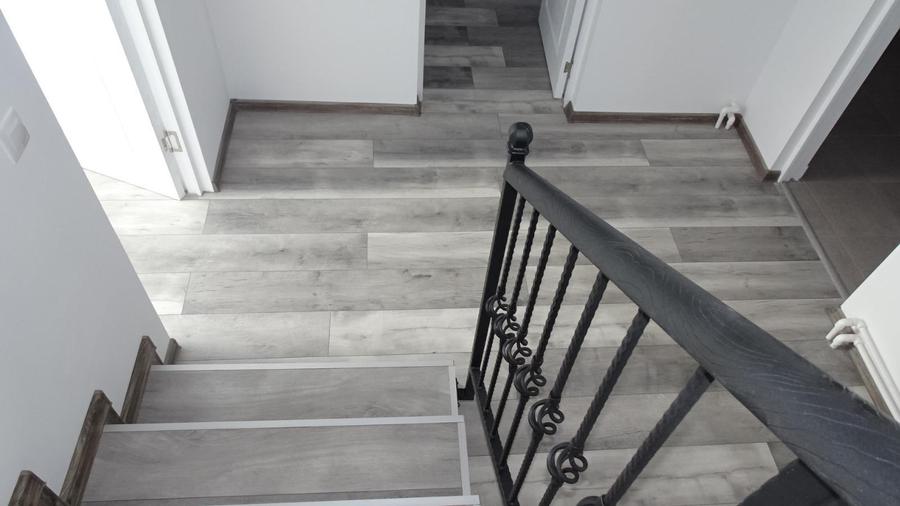 Duplex cu 3 camere cu Canalizare în Ultracentral