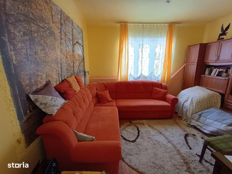 Casă cu 3 camere cu Teren 260 Mp în Central