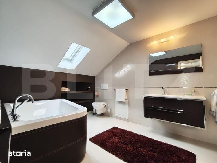 Casă cu 6 camere cu Teren 800 Mp în Sânmartin