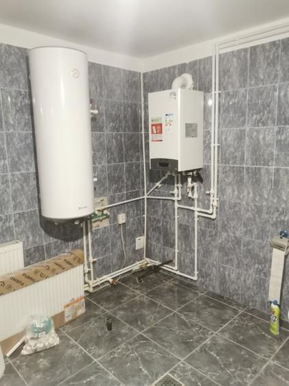 Casă individuală cu 5 camere cu Canalizare în Corbu