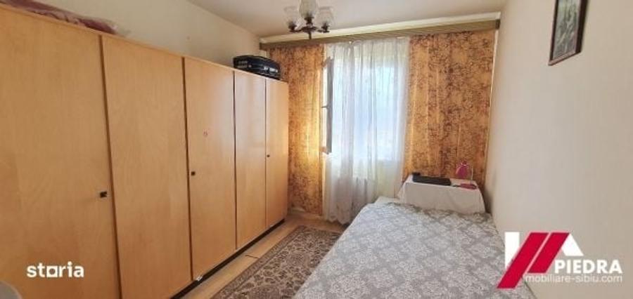 Apartament cu 2 camere decomandat în Cedonia