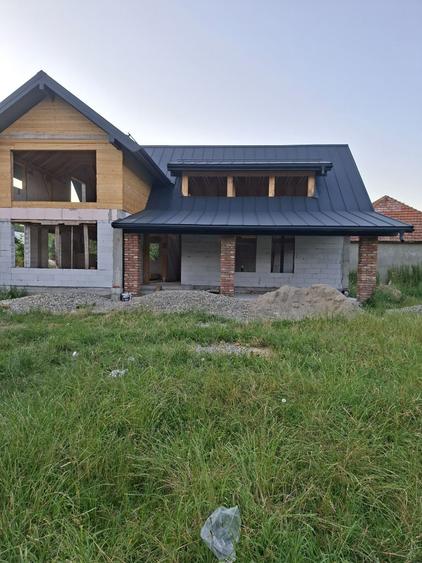 Casă cu 4 camere în Măgoaja