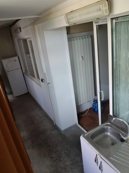 Apartament cu 3 camere semidecomandat, mobilat în Vatra Luminoasă