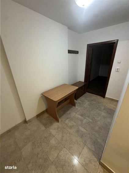 Garsonieră decomandată, mobilată în Aradului