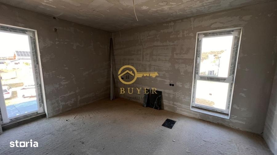 Casă cu 4 camere cu Teren 400 Mp în Central