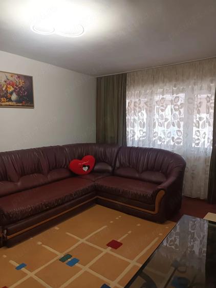 Apartament cu 2 camere decomandat în 1 Mai