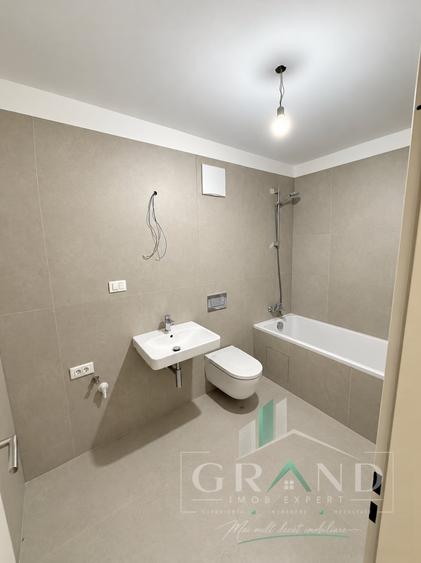 Apartament cu 2 camere decomandat în Gară