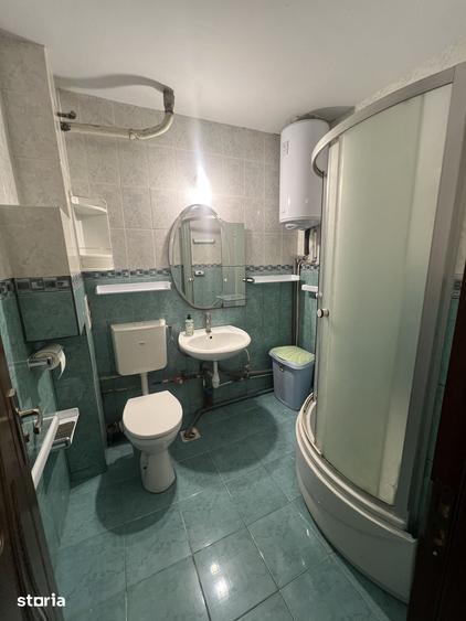 Apartament cu 3 camere semidecomandat în Gării