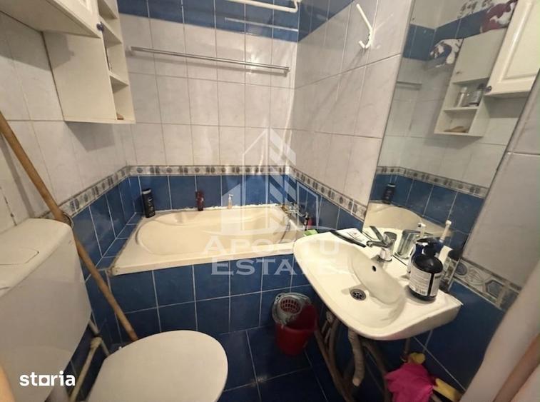 Garsonieră în Est