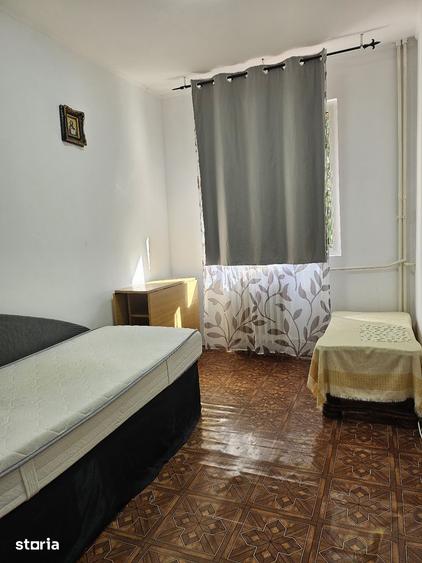 Apartament cu 3 camere nedecomandat în Central